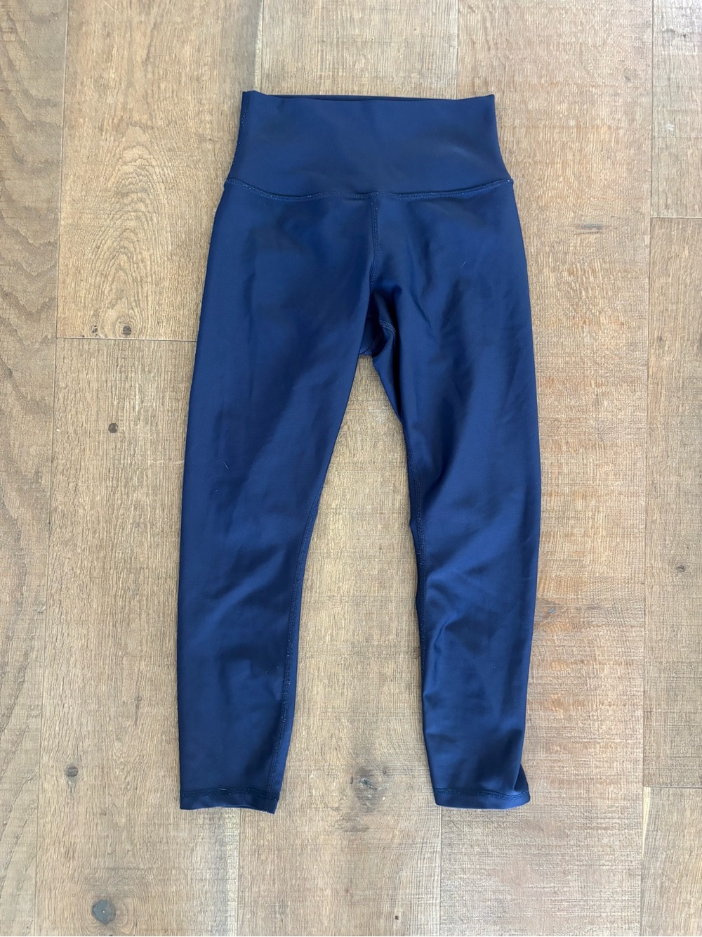 alo yoga navy blue athletic workout leggings
